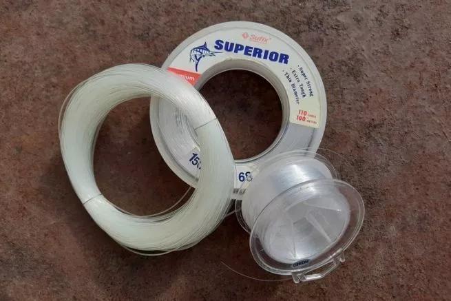 NYLON DE PECHE VARIVAS FLUOROCARBONE 30M Modèle : 16LB NYLON DE PECHE VARIVAS FLUOROCARBONE 30M Modèle : 16LB
